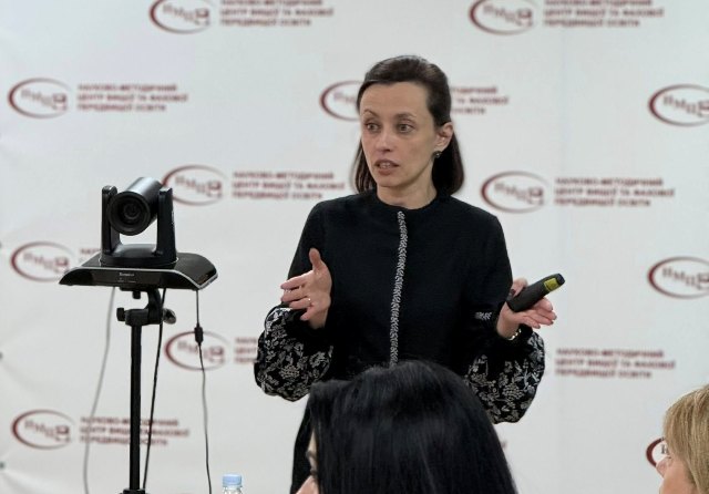 Заступниця Міністра освіти і науки України Надія Кузьмичова презентує експериментальний проєкт